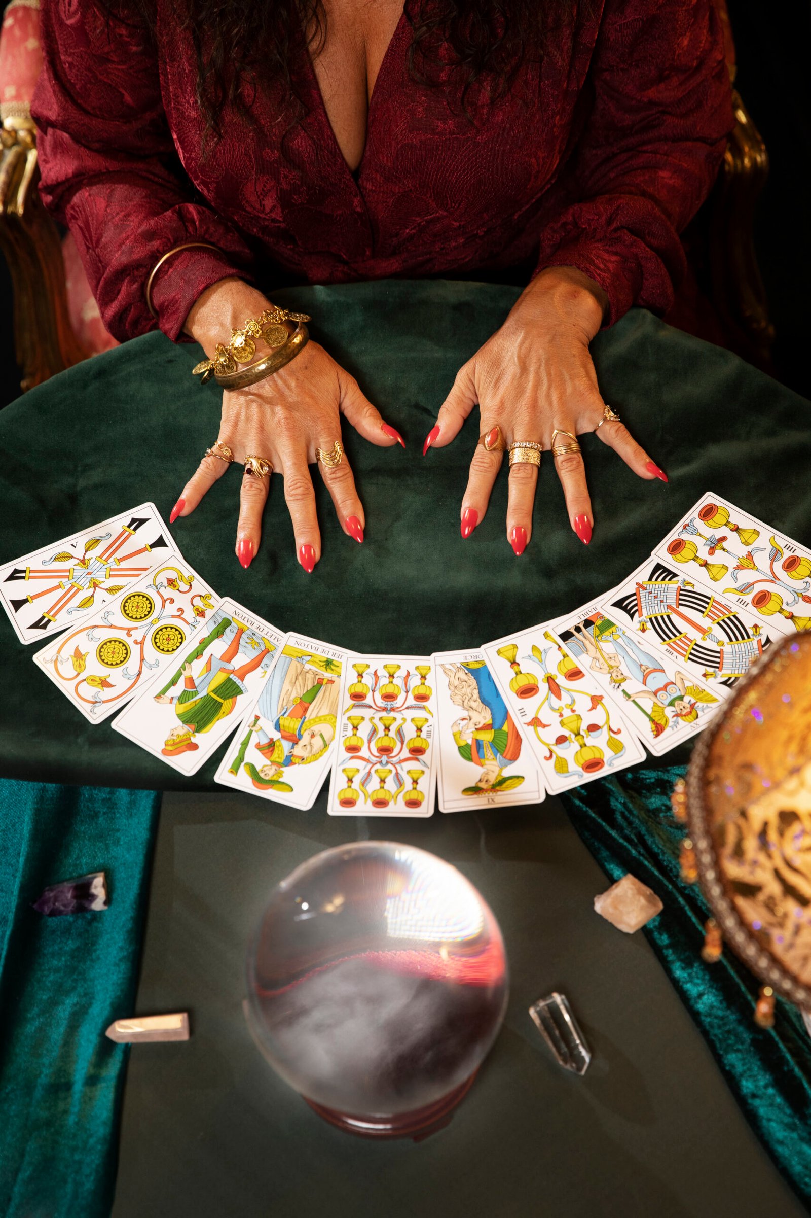 Consultores  Vida Tarot: Cartas Ciganas, Tarot online, Búzios. No